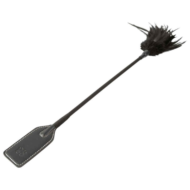 Sei Mio - černý bičík a hladítko